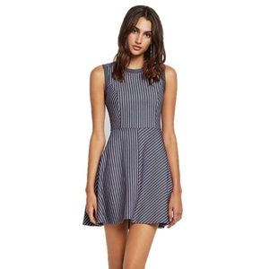 BCBGENERATION Striped Twill Flare Dress Size 6